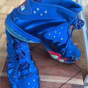Nike men’s Barkley Posite Max.